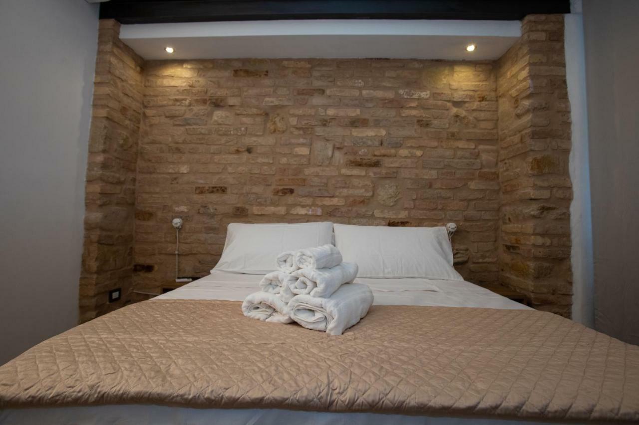 Al 54 Accommodation San Benedetto del Tronto Exterior photo