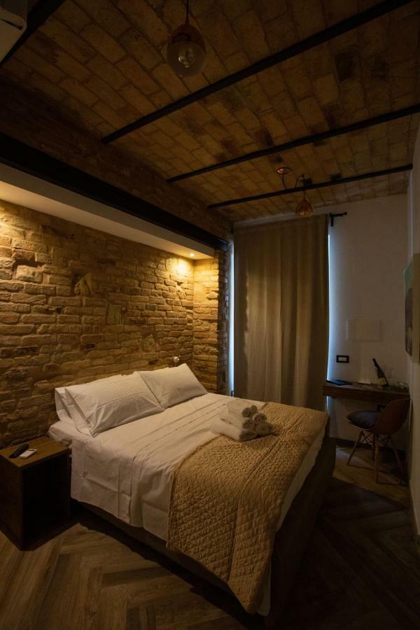 Al 54 Accommodation San Benedetto del Tronto Exterior photo