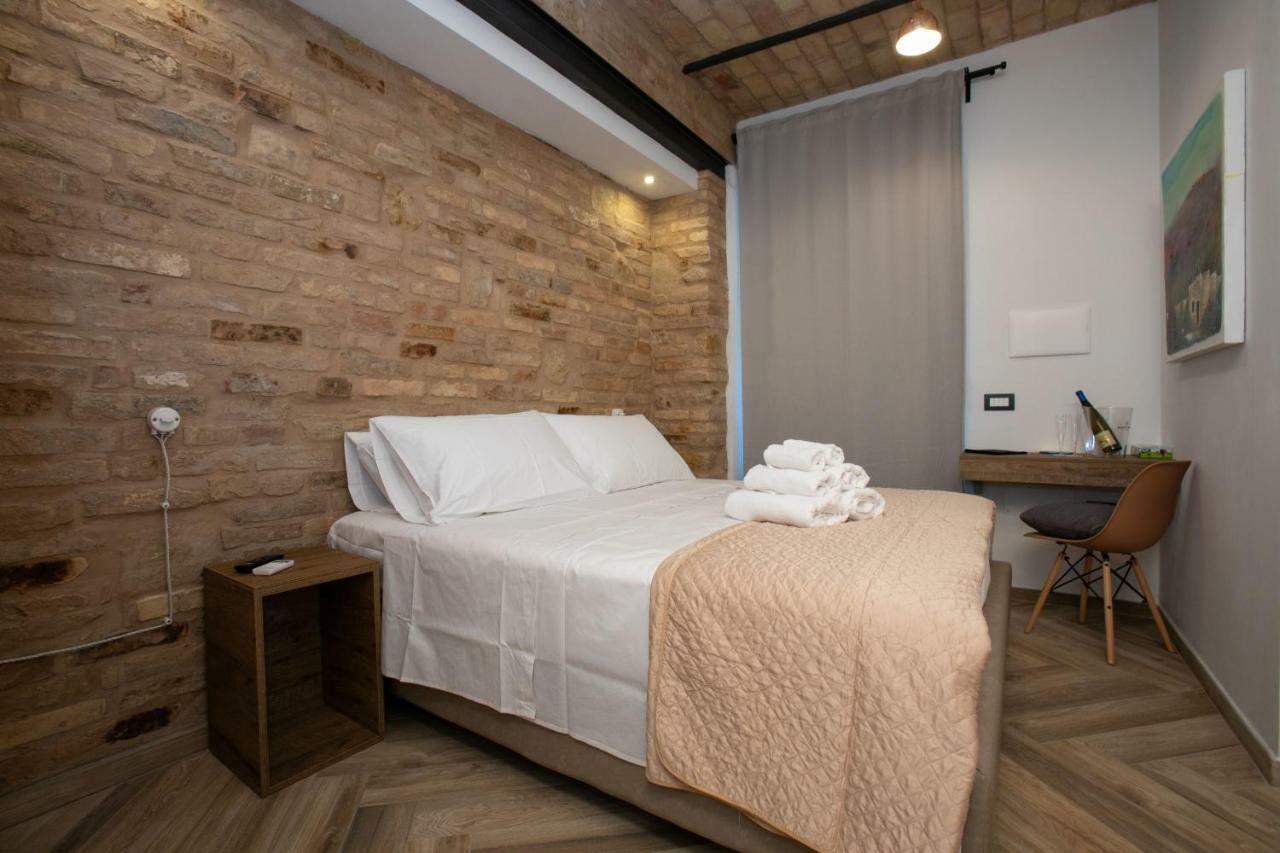 Al 54 Accommodation San Benedetto del Tronto Exterior photo