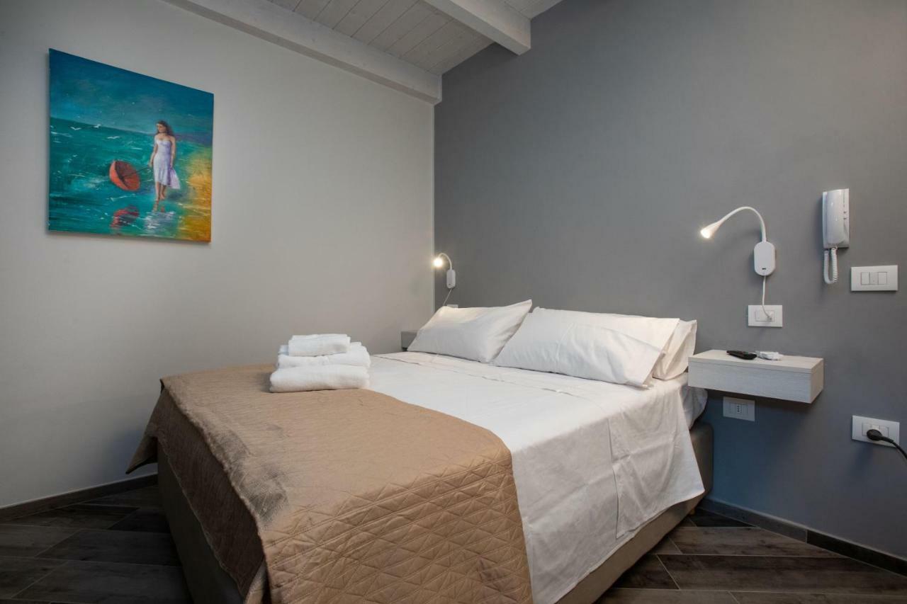 Al 54 Accommodation San Benedetto del Tronto Exterior photo